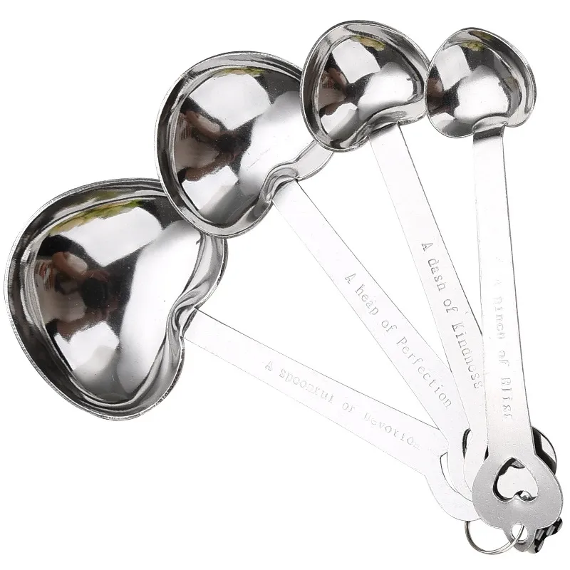 China Supplier Gift Baking Tools Stainless Steel Measuring Spoon Kitchen Gadgets 4 Piece Heart Shaped Molds Soup Tea Spoons