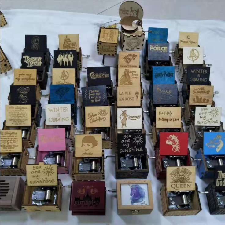 44 модели деревянная ручная рукоятка you are my sunshine Music Box Детские праздничные подарки Рождественские подарки Новогодний подарок