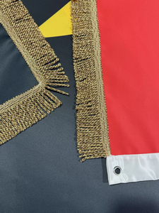 דגלי שולחן משולשים עם שוליים, הדפסת סובלימציה של דגלים לאומיים למשרד/כנסים - Product Image 5