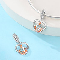 Vente en gros de bijoux tendance pour femmes amour soleil arc-en-ciel eau feu énergie pendentifs à breloques cuivre plaqué argent accessoires de bracelet