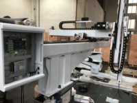 Nouveau bras robotisé d'injection PLC QH-2200 à 6 axes, entraîné par servomoteur AC, non hydraulique, certifié CE