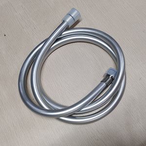 Tuyau de <span class=keywords><strong>douche</strong></span> universel domestique en PVC souple et durable de haute qualité 2026 avec interface en cuivre pur, anti-emmêlement et résistant à l'usure - Product Image 3