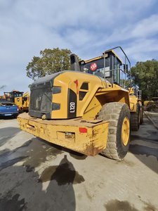 Chargeur frontal Volvo L120 en excellent état, machine de chantier de 6 tonnes, chargeur de tracteur d'occasion avec boîte de vitesses et pompe moteur en vente - Product Image 5