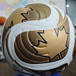 ลูกฟุตบอลคุณภาพสูง ขนาด 4/5 เย็บด้วย PU สำหรับฝึกซ้อมเยาวชนและผู้ใหญ่ - Product Image 1