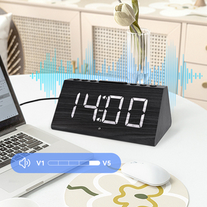 Phòng khách buổi sáng đứng LED thông minh đầu giường cơ sở bàn Bàn lớn máy tính để bàn hình tam giác kỹ thuật số báo động điện đồng hồ gỗ - Product Image 3