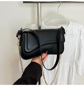 Bolso de Hombro Cruzado de Piel Sintética para Mujer con Forro de Poliéster, Cierre de Cremallera y Hebilla Magnética, Estilo Urbano de Moda - Product Image 6