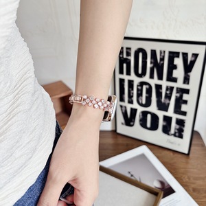 Correa de Reloj Elegante con Perlas y Diamantes de Imitación para iWatch <span class=keywords><strong>Serie</strong></span> 11, Brazalete de Repuesto de Lujo para <span class=keywords><strong>Mujer</strong></span>, Correa de Joyería para Apple Watch - Product Image 6