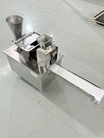 Machine automatique en acier inoxydable pour la fabrication de raviolis, samosas et empanadas, avec options de garniture à la viande et au chou