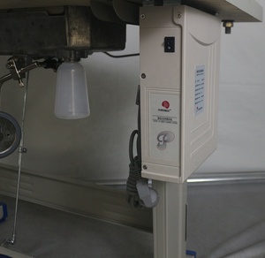 Machine à coudre industrielle à point de verrouillage à grande vitesse programmable à double aiguille avec coupe-fil automatique pour vêtements - Product Image 5