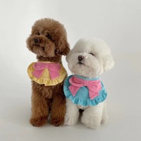 Chiens de compagnie chats heureux petits chiens chiots accessoires romantiques et mignons à la mode petits bavoirs