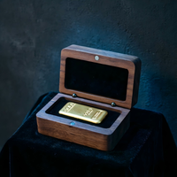 Boîte cadeau en bois de noyer avec fermeture magnétique, étui de rangement en bois gravé sur mesure pour l'affichage de lingots d'or de collection
