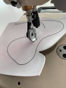 Macchina da Cucire Industriale Speciale con Alimentazione a Rullo CS 5100 di Marca Taiwanese, Sistema di Alimentazione Stabile, Cucitura Automatica Durevole - Product Image 4