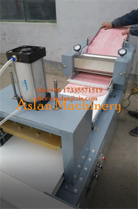 Máquina pequeña de fabricación de galletas lechosas naan/Xinjiang Nang, máquina moldeadora de patrón de PAN/línea de producción de pan plano uygauro - Product Image 3