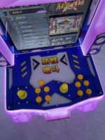 Machine de jeu d'arcade de course à deux joueurs pour enfants, avec son réaliste et lumières clignotantes, idéale pour les aires de jeux intérieures