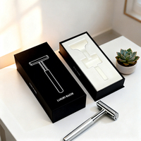 Boîte en papier pour rasoir avec impression CMYK de logo personnalisé, finition mate noire et blanche - Coffret cadeau pour kit de rasage et lames de rasoir