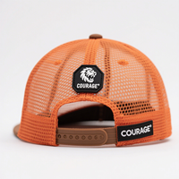 Casquette de baseball personnalisable à 6 panneaux avec broderie de logo à couverture complète et à pois en forme de léopard.