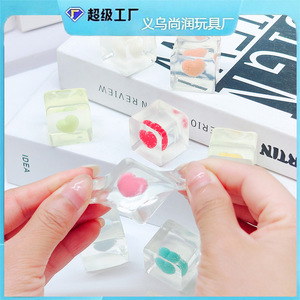 Jouet anti-stress en forme de cœur, en silicone, à presser, pour enfants et adultes, couleur aléatoire, emballage individuel - Product Image 5