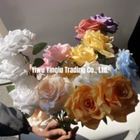 Roses artificielles en tissu de soie en gros, multicolores, décoratives pour la Saint-Valentin, bon marché pour les mariages