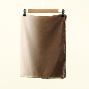 Nouveauté perles tête scintillante chaînes haute qualité femmes dégradé <span class=keywords><strong>en</strong></span> <span class=keywords><strong>mousseline</strong></span> <span class=keywords><strong>de</strong></span> <span class=keywords><strong>soie</strong></span> musulman Hijab <span class=keywords><strong>en</strong></span> <span class=keywords><strong>mousseline</strong></span> <span class=keywords><strong>de</strong></span> <span class=keywords><strong>soie</strong></span> unie avec chaîne châle 180*70cm - Product Image 6