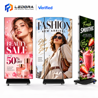 Écran d'affichage LED portable double face sans soudure pliable pour la publicité dans les aéroports, les cinémas et la promotion commerciale dans les centres commerciaux