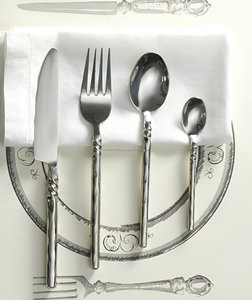 Couverts en acier inoxydable de haute qualité forgés à la main-Ensemble de salle à manger durable de 4 pièces Ustensiles modernes pour des repas élégants - Product Image 5