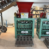 Usine de briques dédiée, usine de briques industrielle, machine à fabriquer des briques semi-automatique de type 4-35 pour la construction de murs