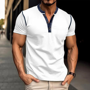 Chemise décontractée pour homme en coton tissé, col en V, manches courtes, boutonnée, style vintage, avec poche, logo personnalisé, par le fabricant - Product Image 3