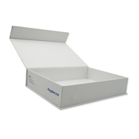 Boîtes cadeaux en carton blanc écologique personnalisées, couvercle magnétique, forme de livre, emballage rigide, laminage mat, impression quadricolore, luxe