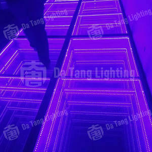 Dalles de sol LED Abyss Premium pour pistes de danse intérieures et lieux de divertissement - Product Image 5