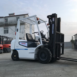 รถยก2012เครื่องยนต์ดีเซลรุ่น FD25 15 2.5Ton คุณภาพเยี่ยมรับประกัน1ปี - Product Image 3