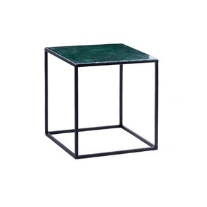 Nordico moderno <span class=keywords><strong>quadrato</strong></span> <span class=keywords><strong>nero</strong></span> tavolino laterale in ferro con marmo naturale verde sulla fabbrica di mobili direttamente in Cina - Product Image 1