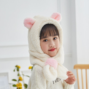 Vente en gros Foulard et chapeau chauds pour enfants en polyester et cachemire Motif petit ours Chapeau chaud avec écharpe pour l'hiver et l'extérieur - Product Image 5