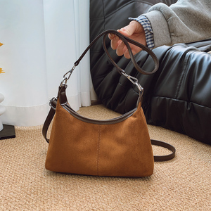 Winter and Autumn Design Customized Wallet Moon Tote Bag Brand Handbag Fashion Women's Shoulder Bag - Product Image 1