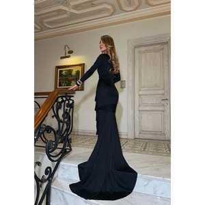 Robe de soirée noire brodée coupe trapèze à fines bretelles avec détail fenêtre longue, style formel pour soirée, taille XL, en polyester, collection Printemps - Product Image 1