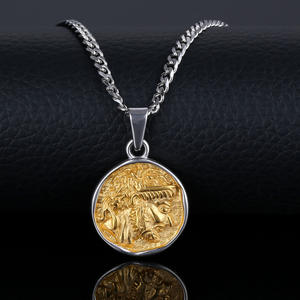 Ciondolo Zeus in Acciaio Inossidabile da 20mm, Gioielli da Uomo, Collana Zeus Greca Antica con Moneta Rotonda Bicolore - Product Image 3
