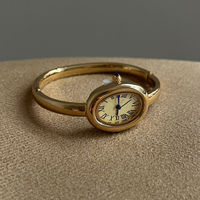 Jam Tangan Wanita Vintage Mewah Berkualitas Terbaik, Mesin Quartz, Mini Baru, Cantik, Warna Emas, Model Bathtub