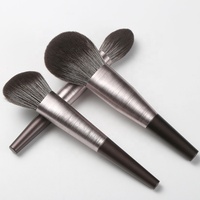 Ensemble de 10 pinceaux de maquillage professionnels en bois, personnalisés en usine, pinceau plat pour l'application du correcteur sur le visage, ne gêne pas la peau