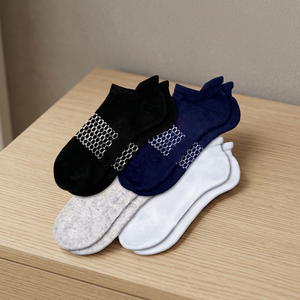 Chaussettes courtes en coton respirant à motif géométrique pour usage quotidien décontracté en été pour adultes, fines, invisibles, style tricoté - Product Image 1