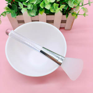 Aplicador <span class=keywords><strong>de</strong></span> silicona con mango transparente <span class=keywords><strong>de</strong></span> buena calidad al por mayor cepillo <span class=keywords><strong>de</strong></span> aplicación <span class=keywords><strong>de</strong></span> <span class=keywords><strong>mascarilla</strong></span> <span class=keywords><strong>de</strong></span> maquillaje casero <span class=keywords><strong>de</strong></span> cabeza suave - Product Image 2