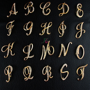 Broche Rhinestone avec 26 lettres anglaises pour A,<span class=keywords><strong>B</strong></span>,C,D,E,F,G,<span class=keywords><strong>H</strong></span>,I,J,K,L,M,N,<span class=keywords><strong>O</strong></span>,P,Q,<span class=keywords><strong>R</strong></span>,S,T,U,V,W,X,Y,Z - Product Image 4