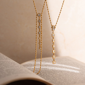 Collier en or 18 carats avec strass en forme de Y et pampilles pour femme, bijoux de fête, design géométrique - Product Image 3