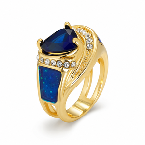Anello con pietra blu, gioiello da donna dal design classico per l'uso quotidiano - Product Image 1