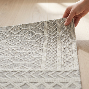 พรมปักลายกันลื่นรูปทรงแปลกใหม่ทันสมัย ทำด้วยมือ ขนสั้น SHEELTEX (อินเดีย) ลายการ์ตูน สำหรับใช้ในบ้านและเชิงพาณิชย์ - Product Image 1