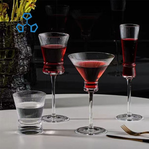 Diseño de fábrica, copas de vino acanaladas de estilo Origami de lujo, cristal sin plomo, cinturón dorado, copa de vino - Product Image 2
