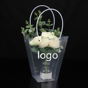 Sacs d'emballage pour fleurs et cadeaux en PP transparents personnalisés, à fond carré, imperméables, avec poignée longue - Product Image 6