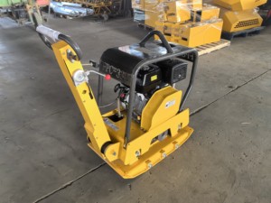 HZR330 Vibración de doble vía <span class=keywords><strong>Manual</strong></span> Placa portátil Tamper <span class=keywords><strong>Compactador</strong></span> Hormigón <span class=keywords><strong>Wacker</strong></span> Máquina compactadora de suelo - Product Image 4