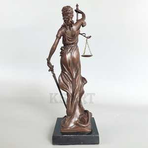 Escultura <span class=keywords><strong>de</strong></span> Bronce <span class=keywords><strong>de</strong></span> <span class=keywords><strong>la</strong></span> <span class=keywords><strong>Diosa</strong></span> <span class=keywords><strong>de</strong></span> <span class=keywords><strong>la</strong></span> <span class=keywords><strong>Justicia</strong></span>, Artesanía en Cobre, Decoración para Consultorio Jurídico, Estilo Europeo Retro, <span class=keywords><strong>Estatua</strong></span> <span class=keywords><strong>de</strong></span> <span class=keywords><strong>la</strong></span> <span class=keywords><strong>Diosa</strong></span> <span class=keywords><strong>de</strong></span> <span class=keywords><strong>la</strong></span> <span class=keywords><strong>Justicia</strong></span> - Product Image 4