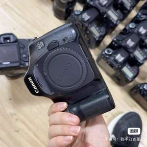Оригинальная б/у цифровая зеркальная камера Canon EOS 5D с аккумулятором и зарядным устройством оптом - Product Image 3