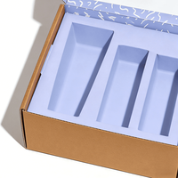 Boîte en carton personnalisée avec impression de gribouillis bleus et logo de marque, boîte d'expédition pour les ensembles de produits de soin de la peau et de cosmétiques