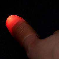 Jouets de fête d'Halloween, accessoires de magie, doigts lumineux LED, illusion lumineuse, doigts factices en soie qui disparaissent, fantastiques et durables